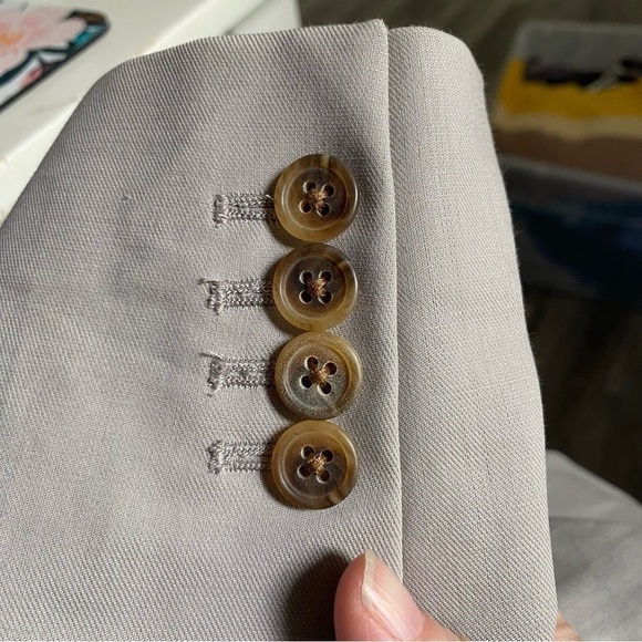 J. Crew Beige Two Button Blazer Size 2 - Picture 7 of 8